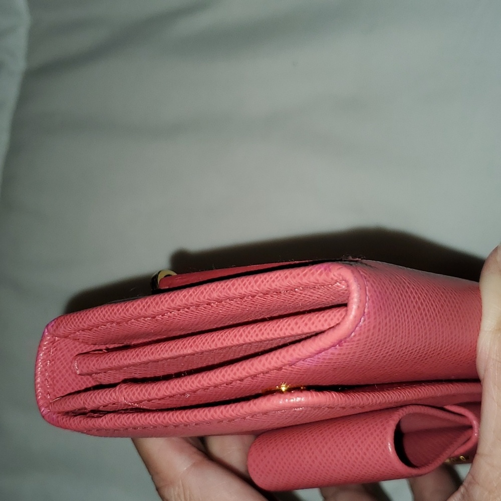PRADA Pink Saffiano Leather wallet.....very good condition. Final sale! - Picture 9 of 10